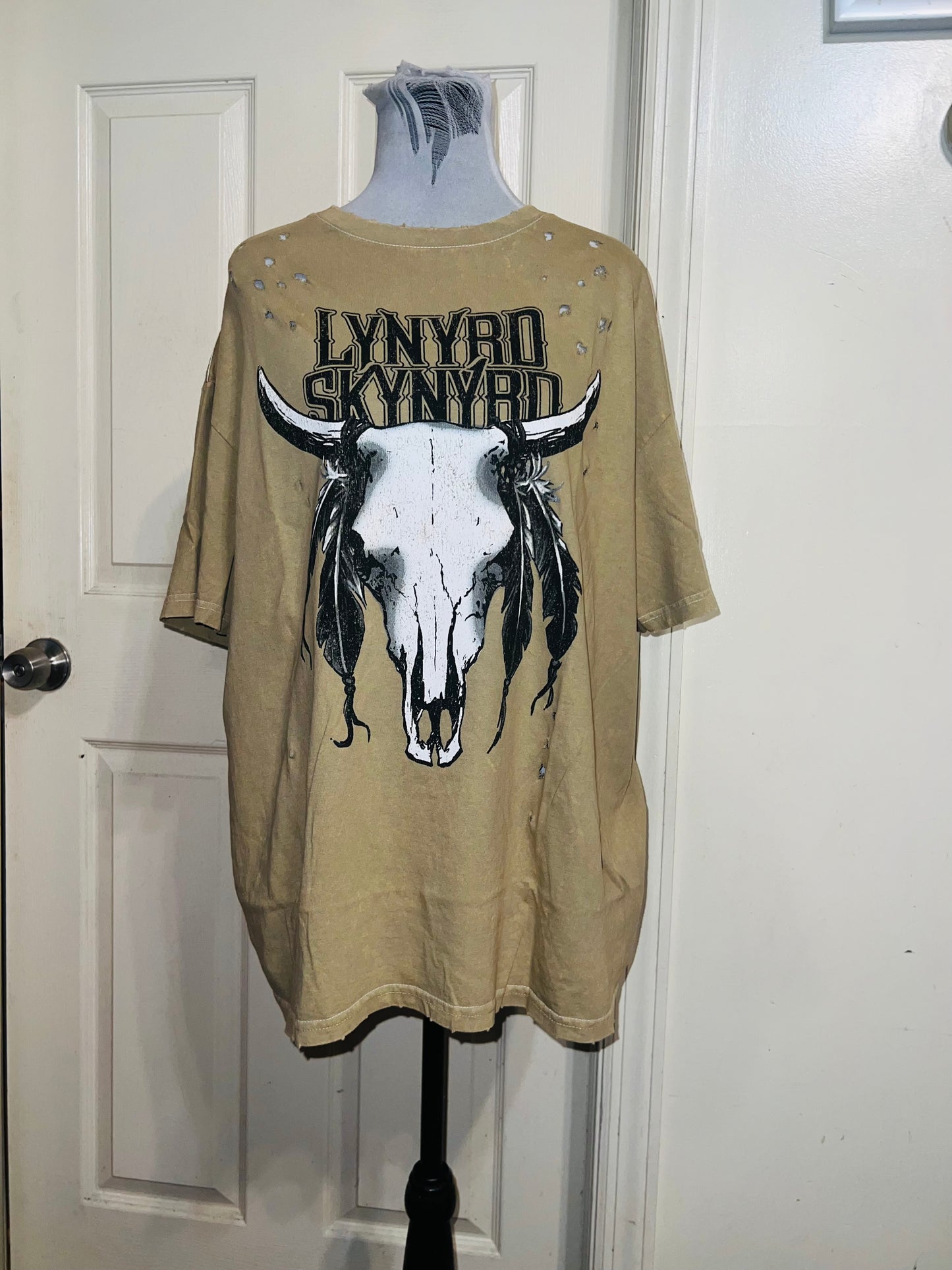 Lynyrd Skynyrd Oversized Distressed Tee