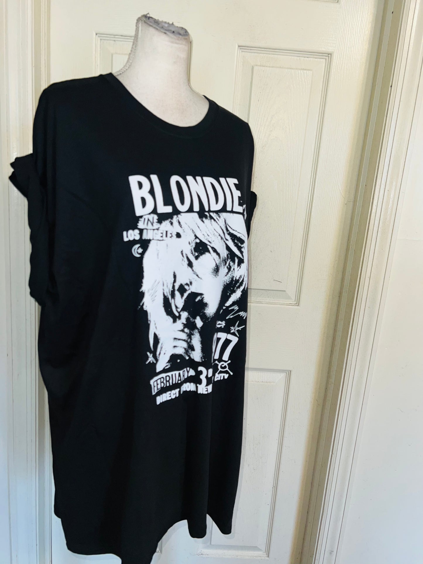 Blondie Oversized Distressed Tee