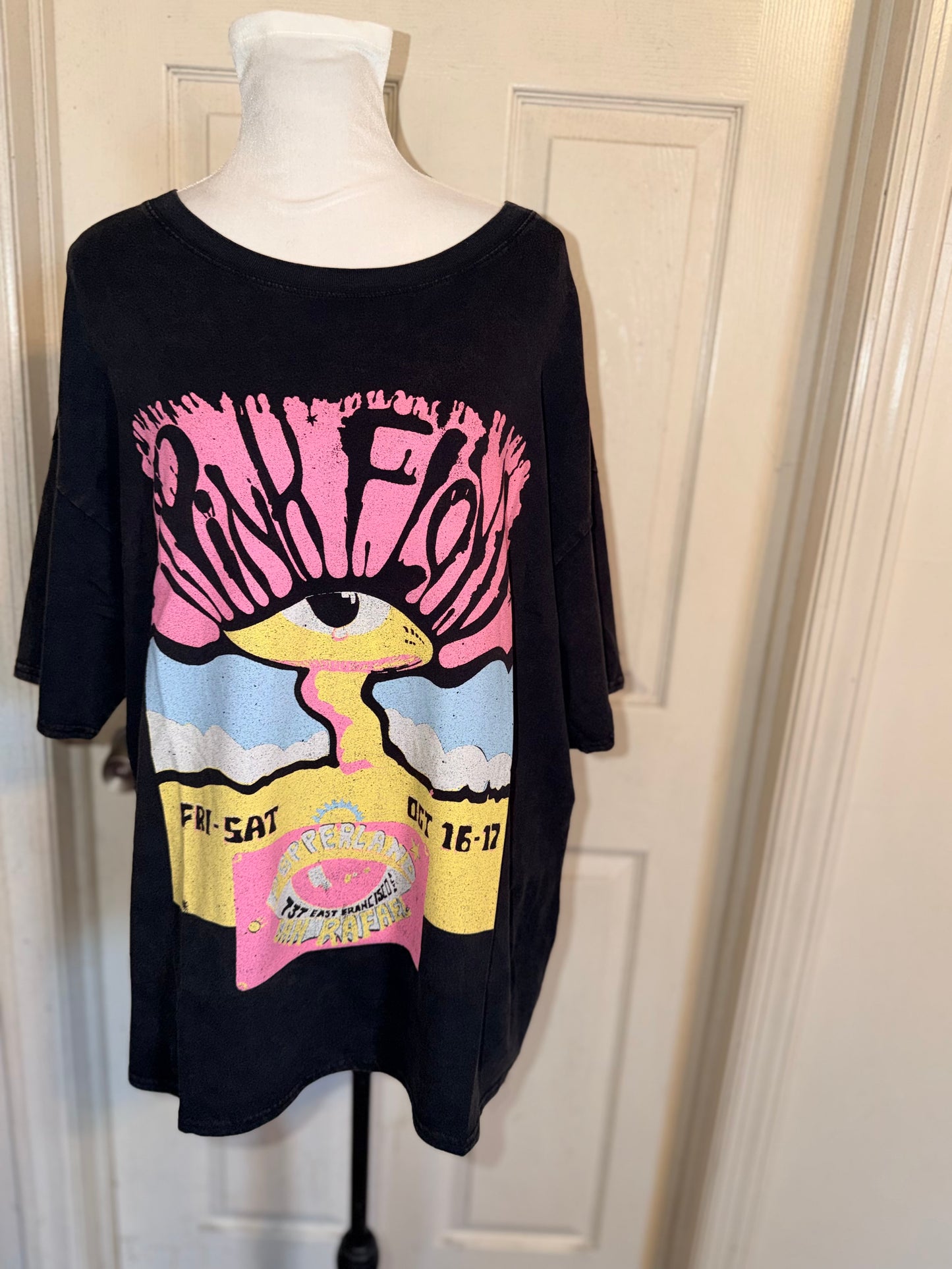Pink Floyd Oversized Distressed Tee
