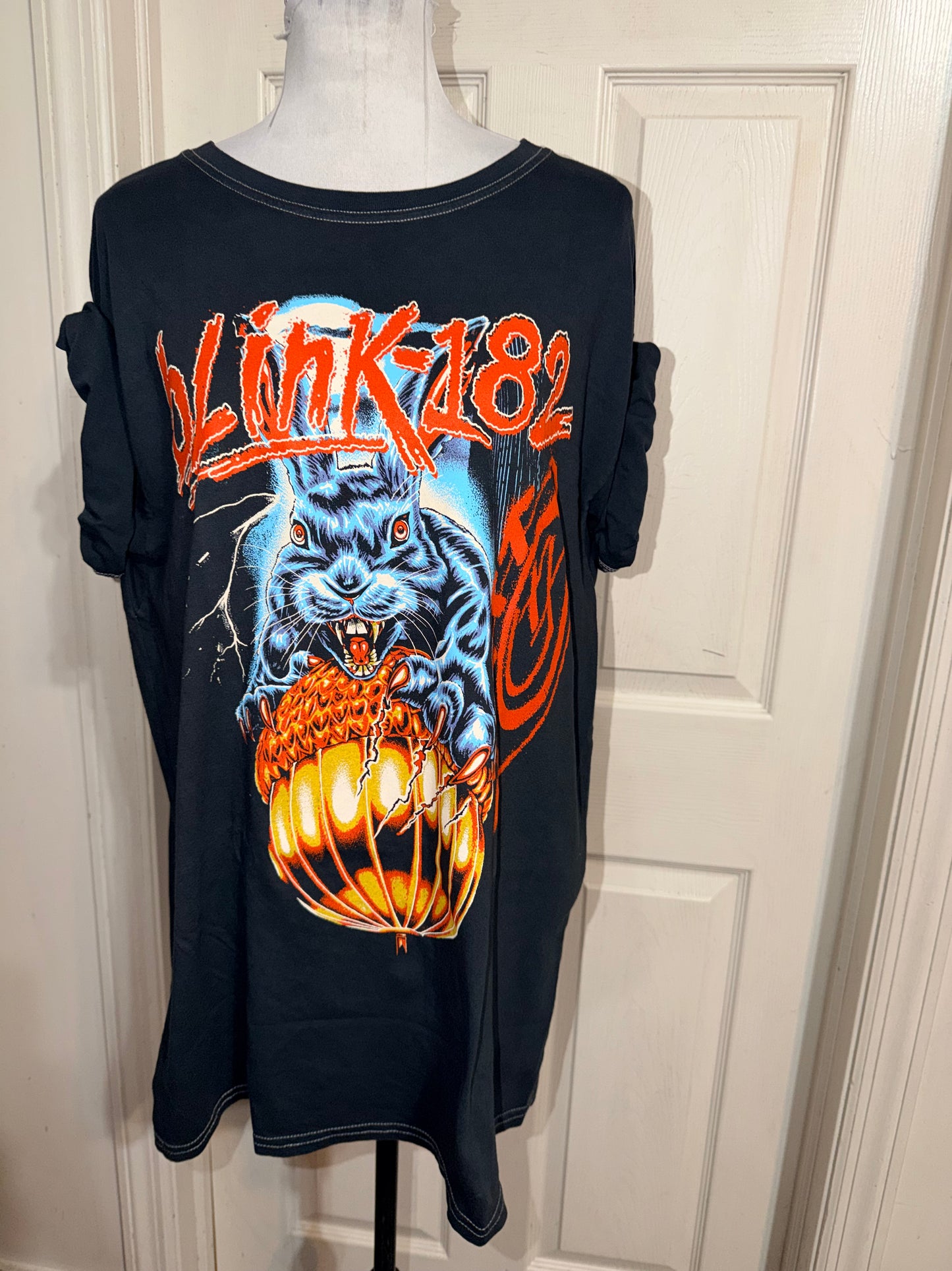 Blink-182 Oversized Distressed Tee