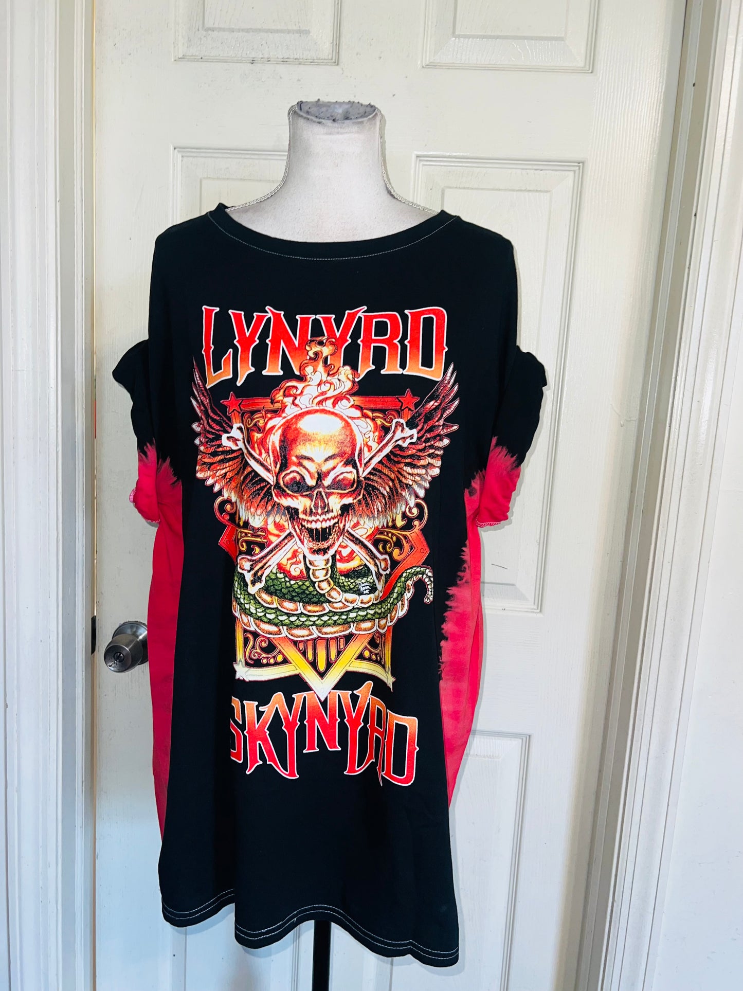 Lynyrd Skynyrd Oversized Distressed Tee