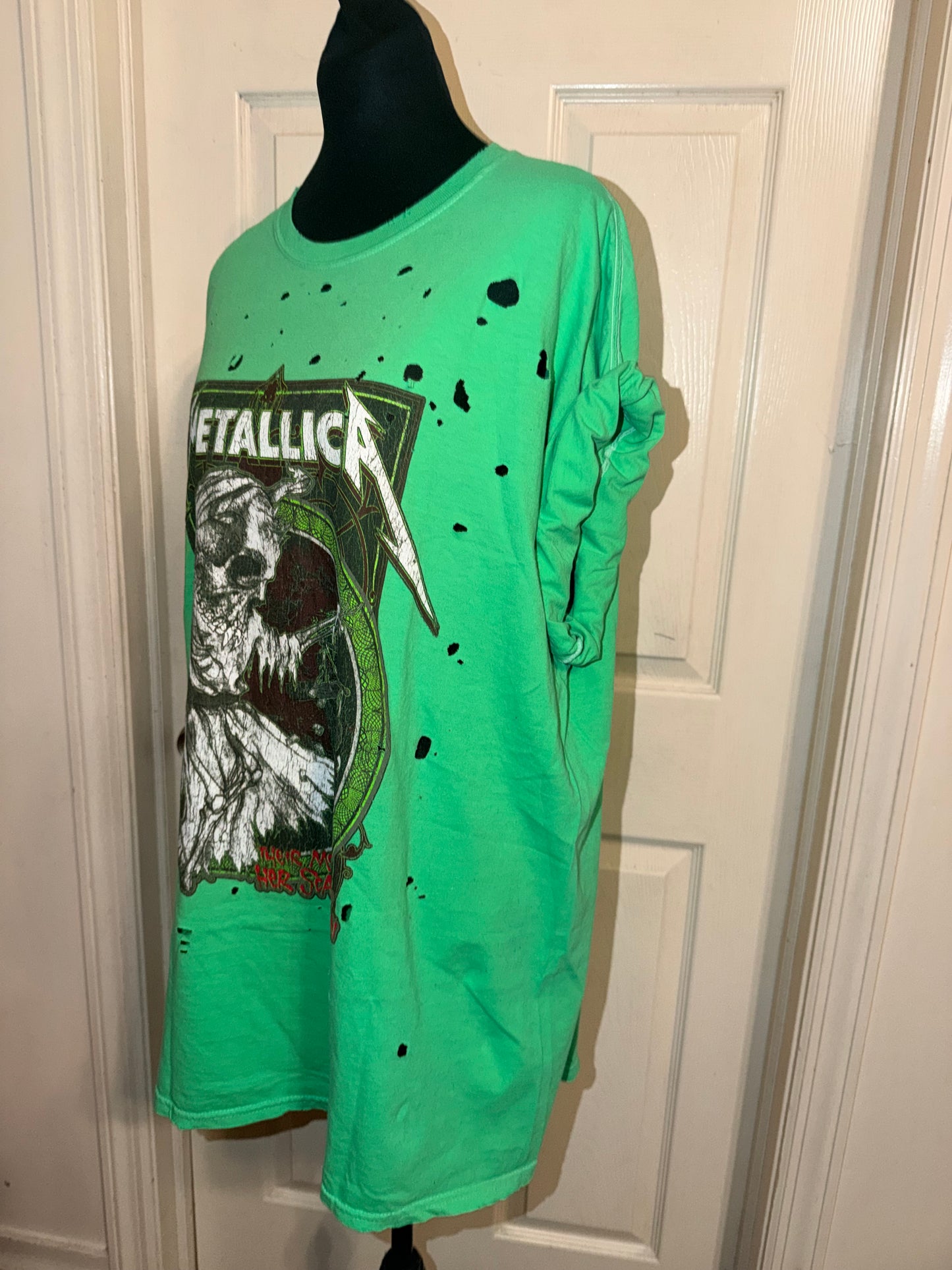 Metallica Oversized Distressed Tee