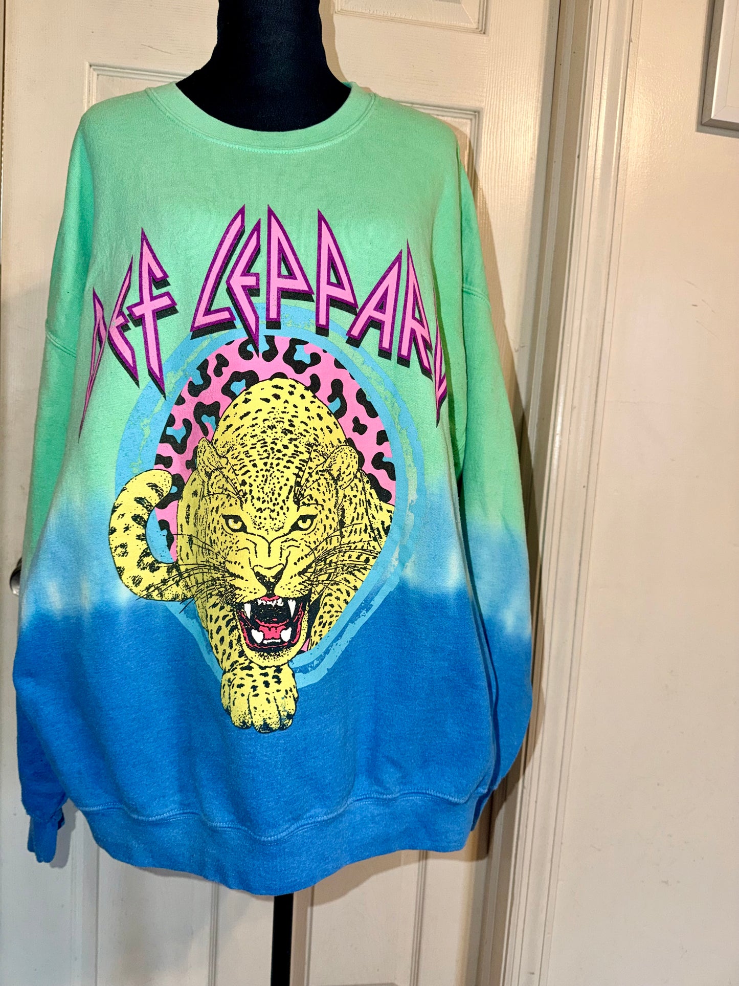 Def Leppard Oversized Sweatshirt