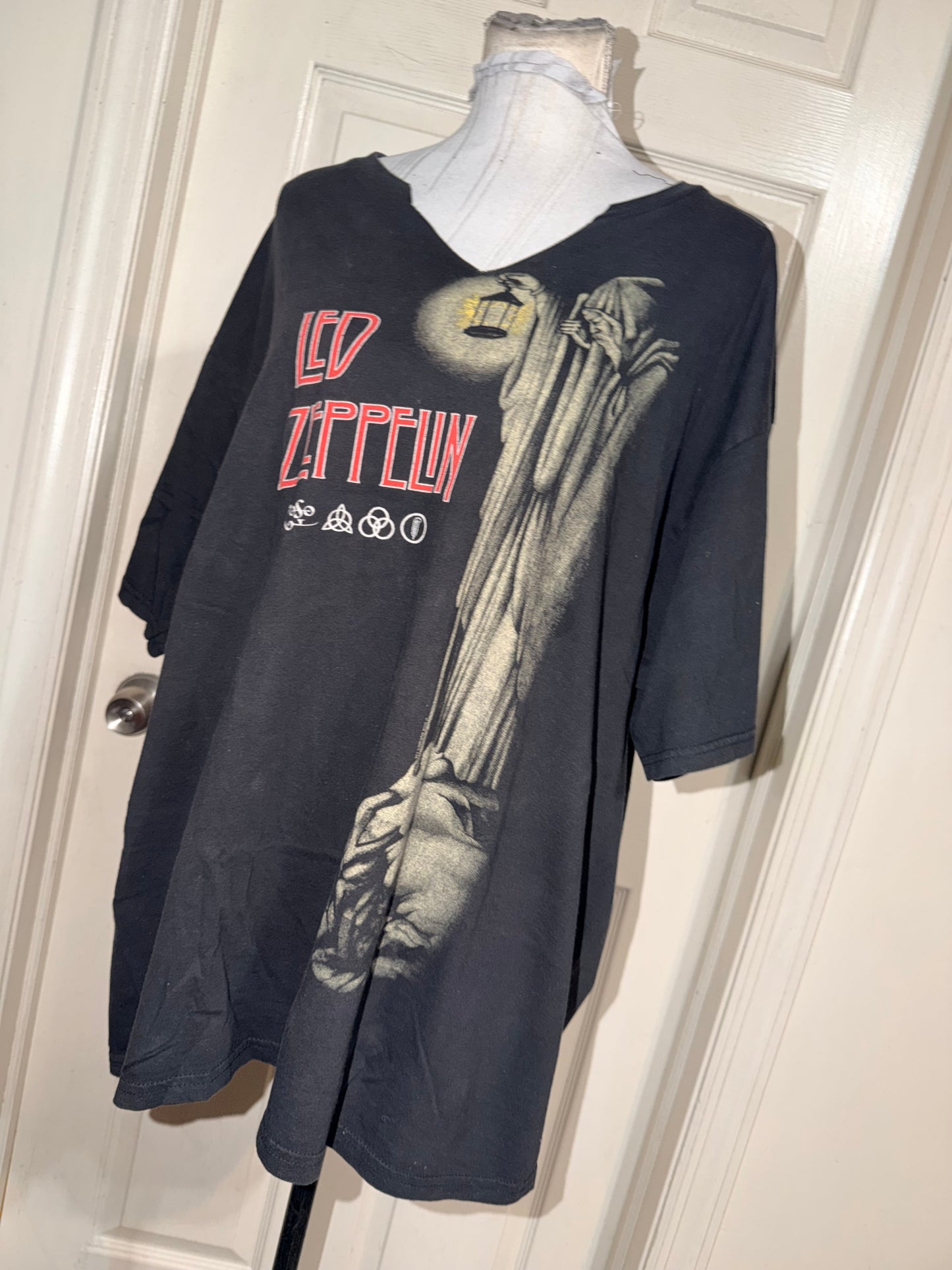 Led Zeppelin Oversized Distressed Tee