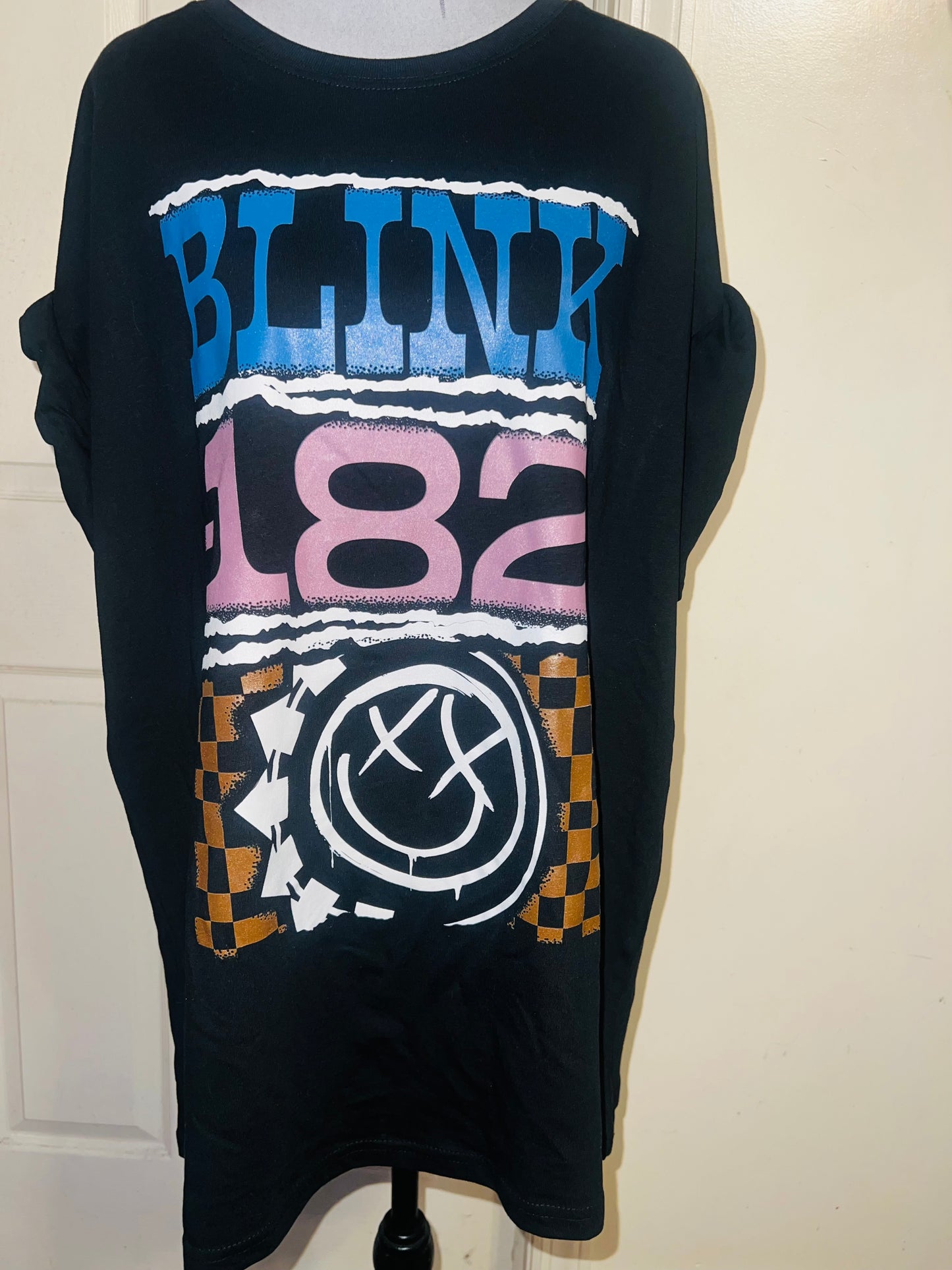 Blink 182 Oversized Distressed Tee