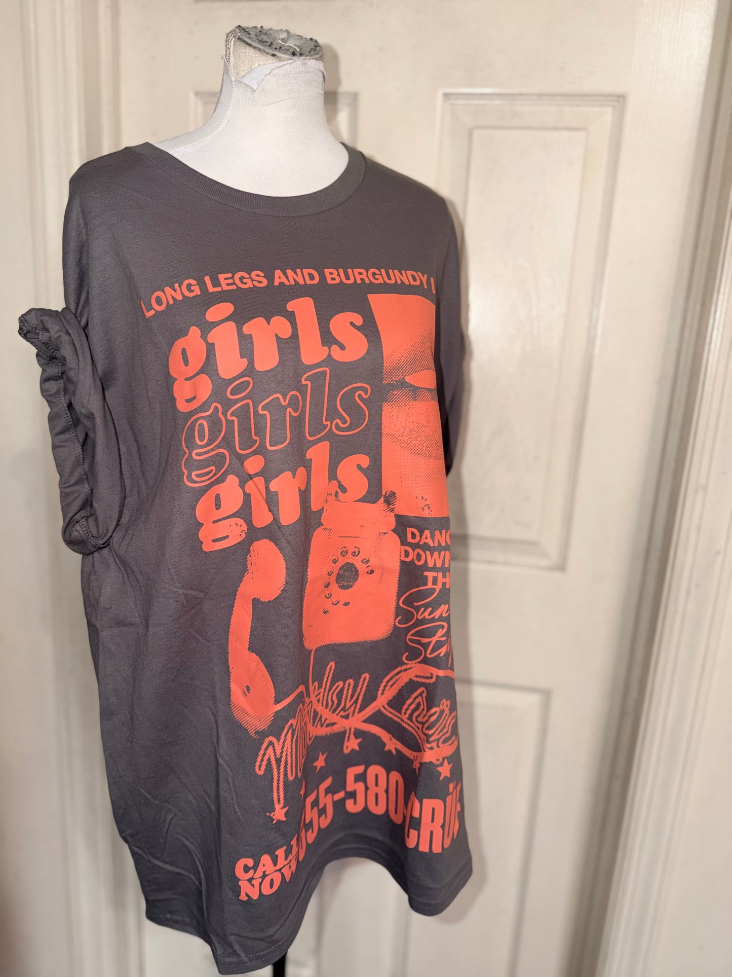 Motley Crue Oversized Distressed Tee