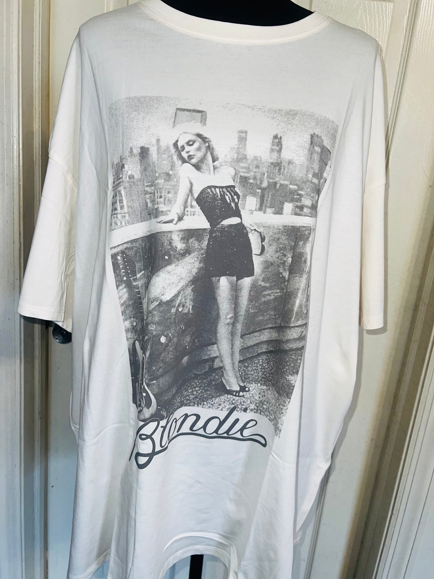 Blondie Oversized Distressed Tee