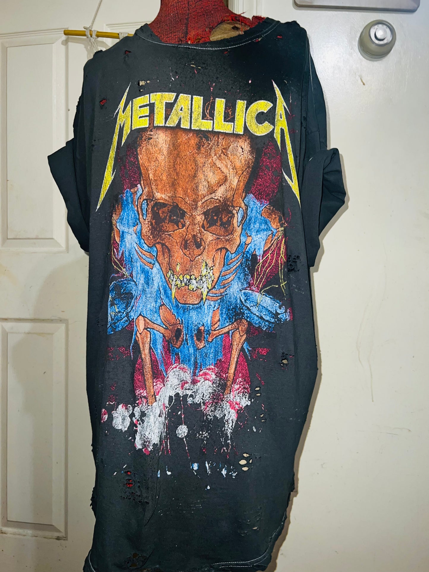 Metallica Oversized Distressed Tee