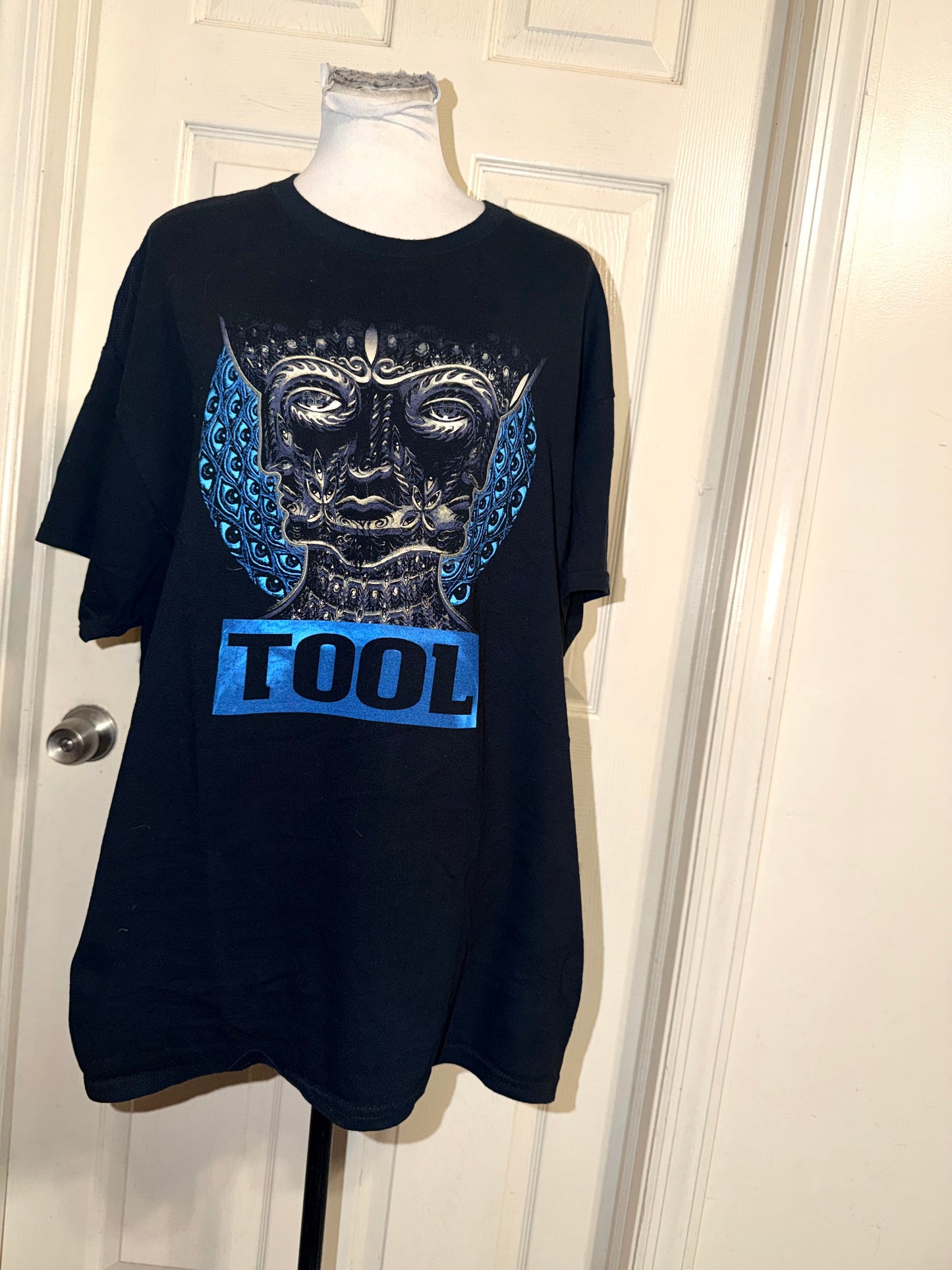 Tool Oversized Tee