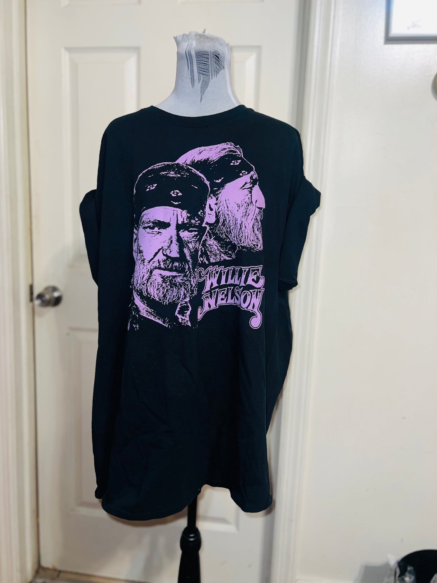 Willie Nelson Oversized Distressed Tee