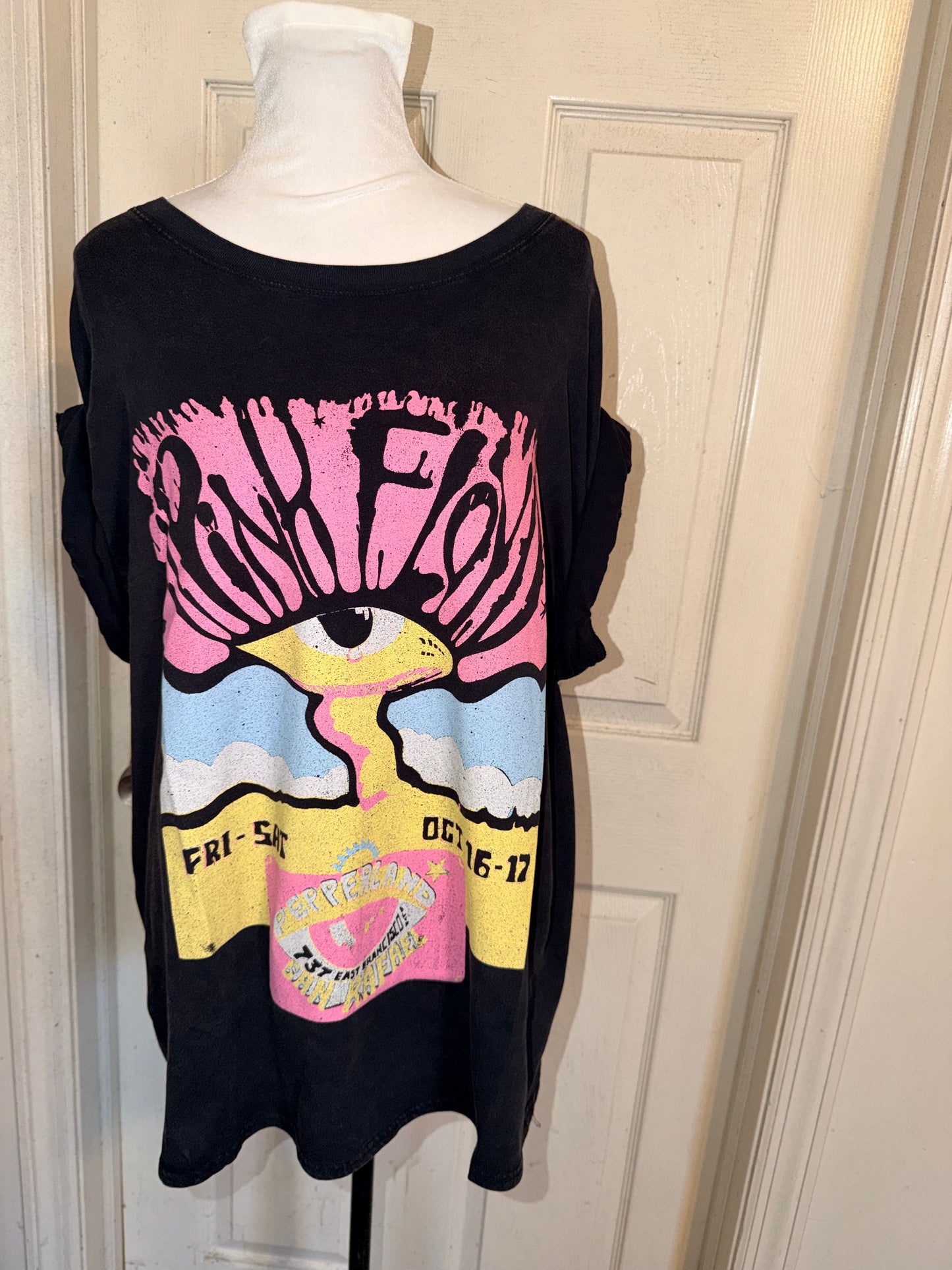 Pink Floyd Oversized Distressed Tee