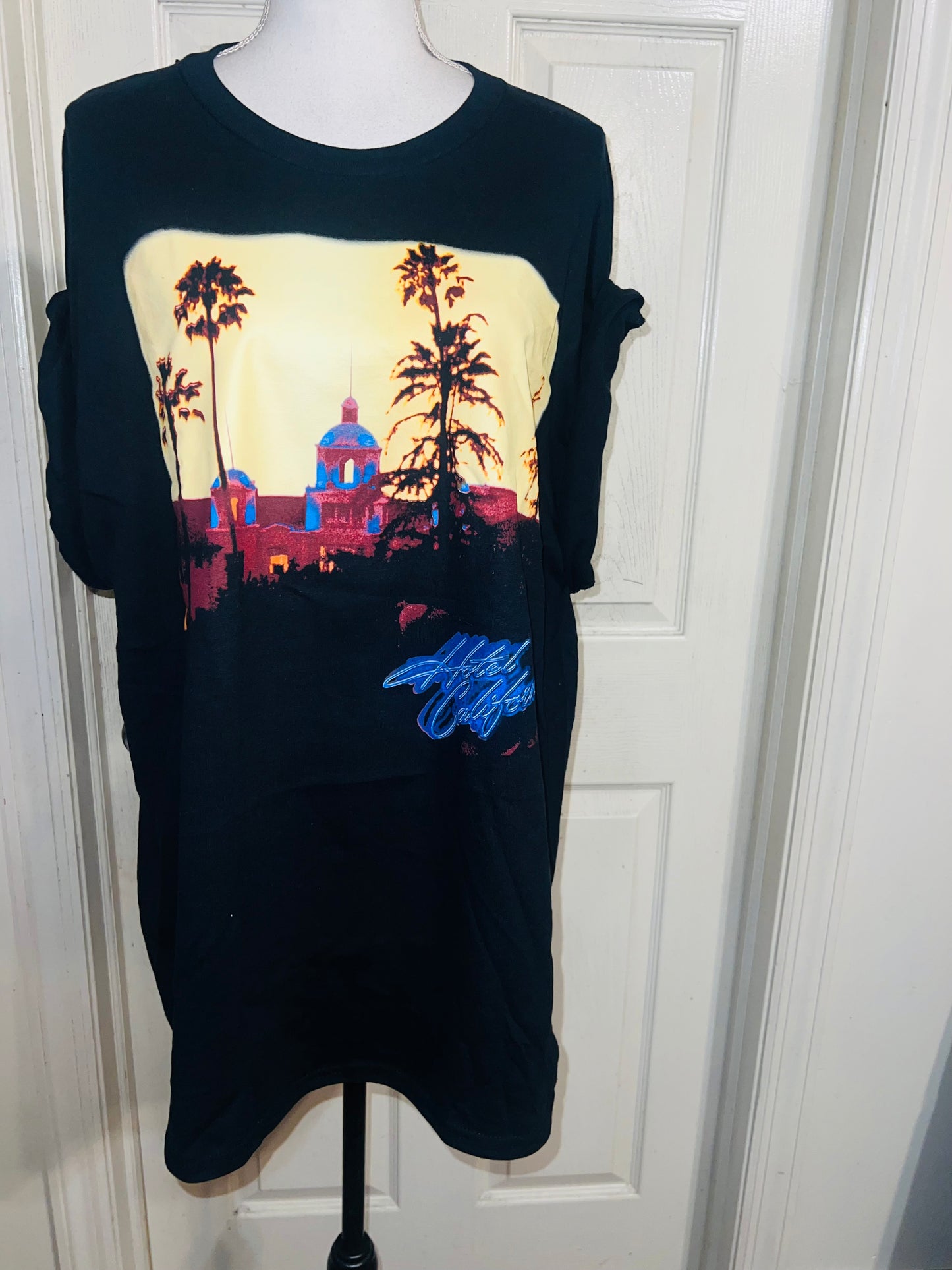 The Eagles Oversized Distressed Tee