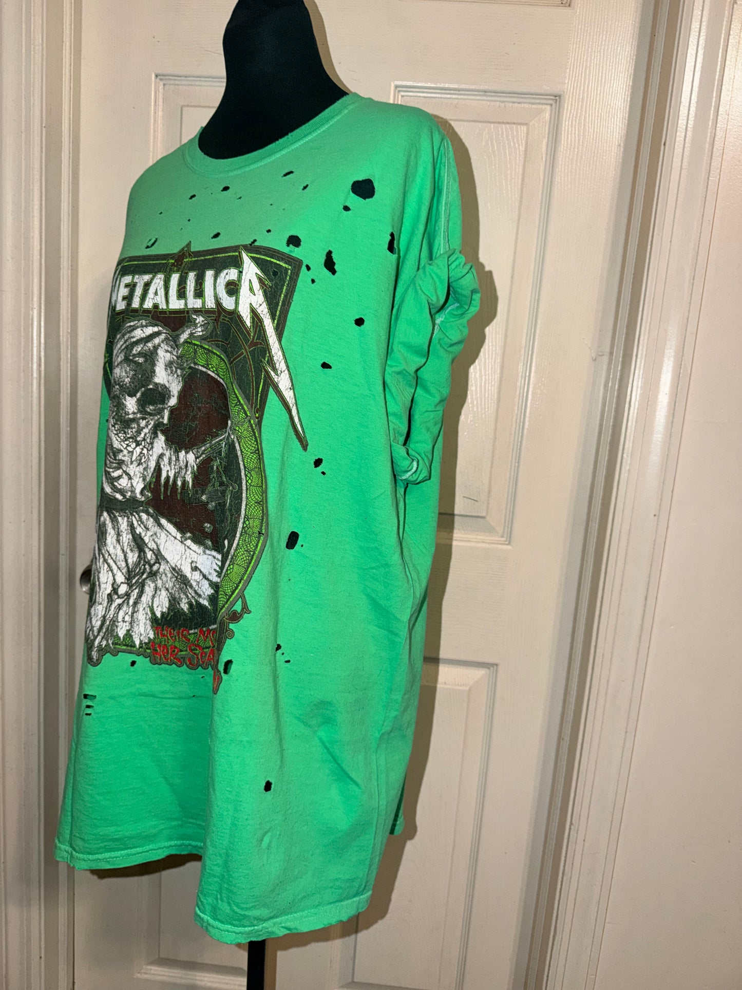 Metallica Oversized Distressed Tee