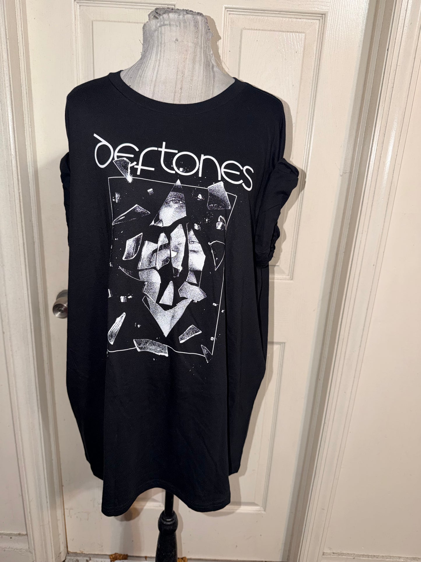 Deftones Oversized Distressed Tee