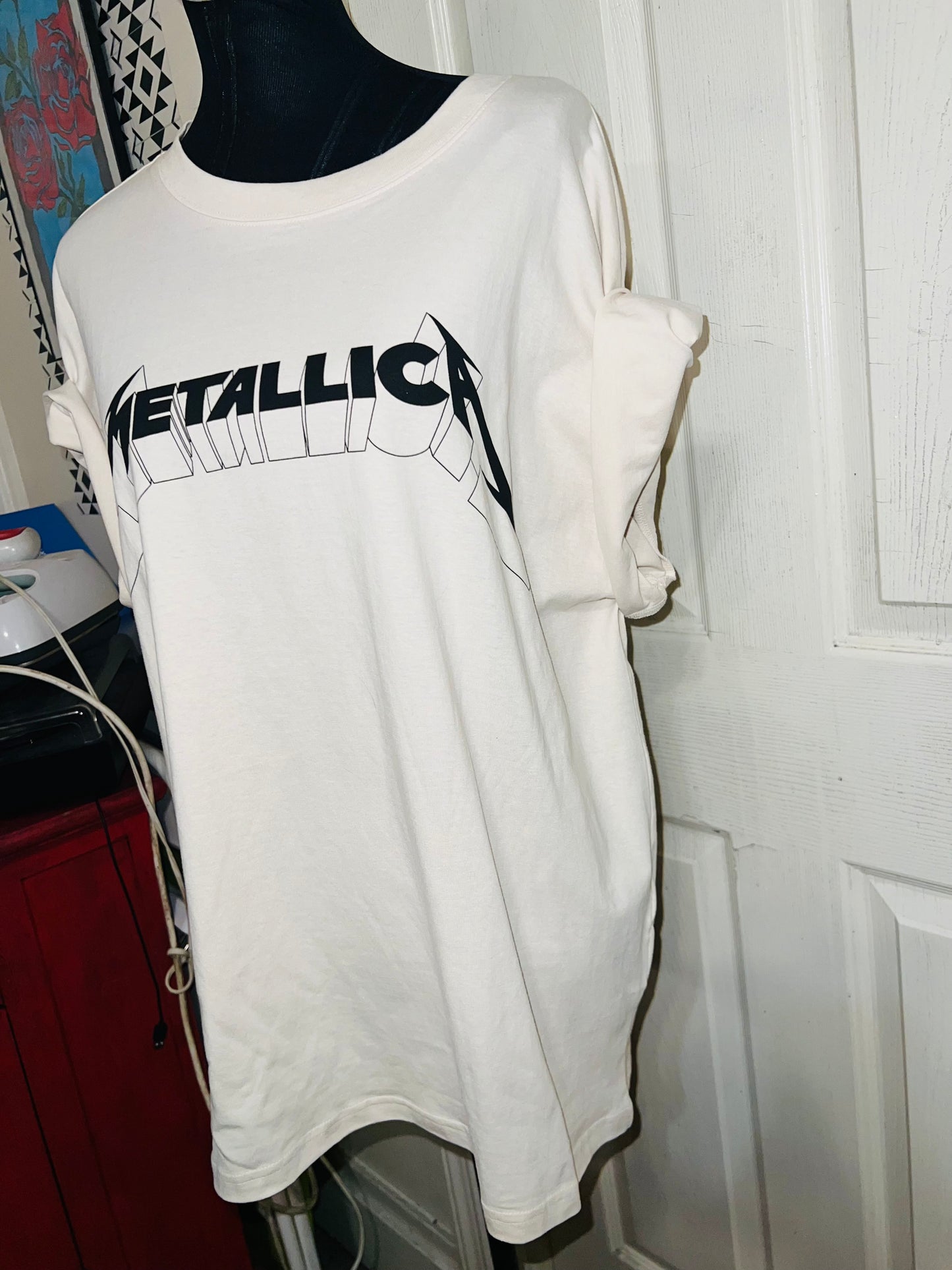 Metallica Distressed Tee