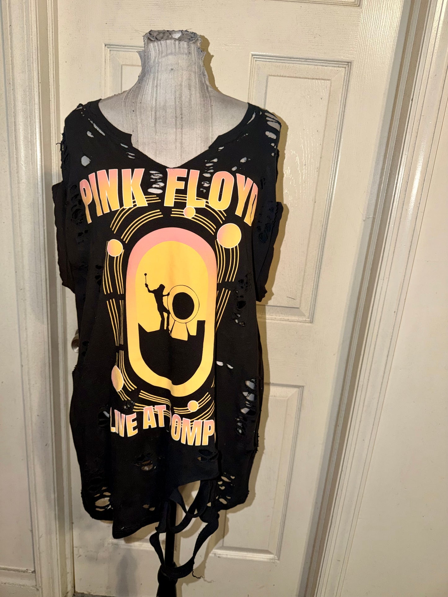 Pink Floyd Oversized Distressed Tee (as is)