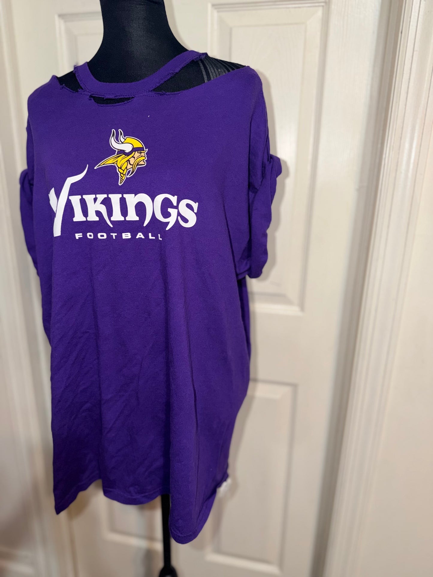 Minnesota Vikings Oversized Distressed Tee
