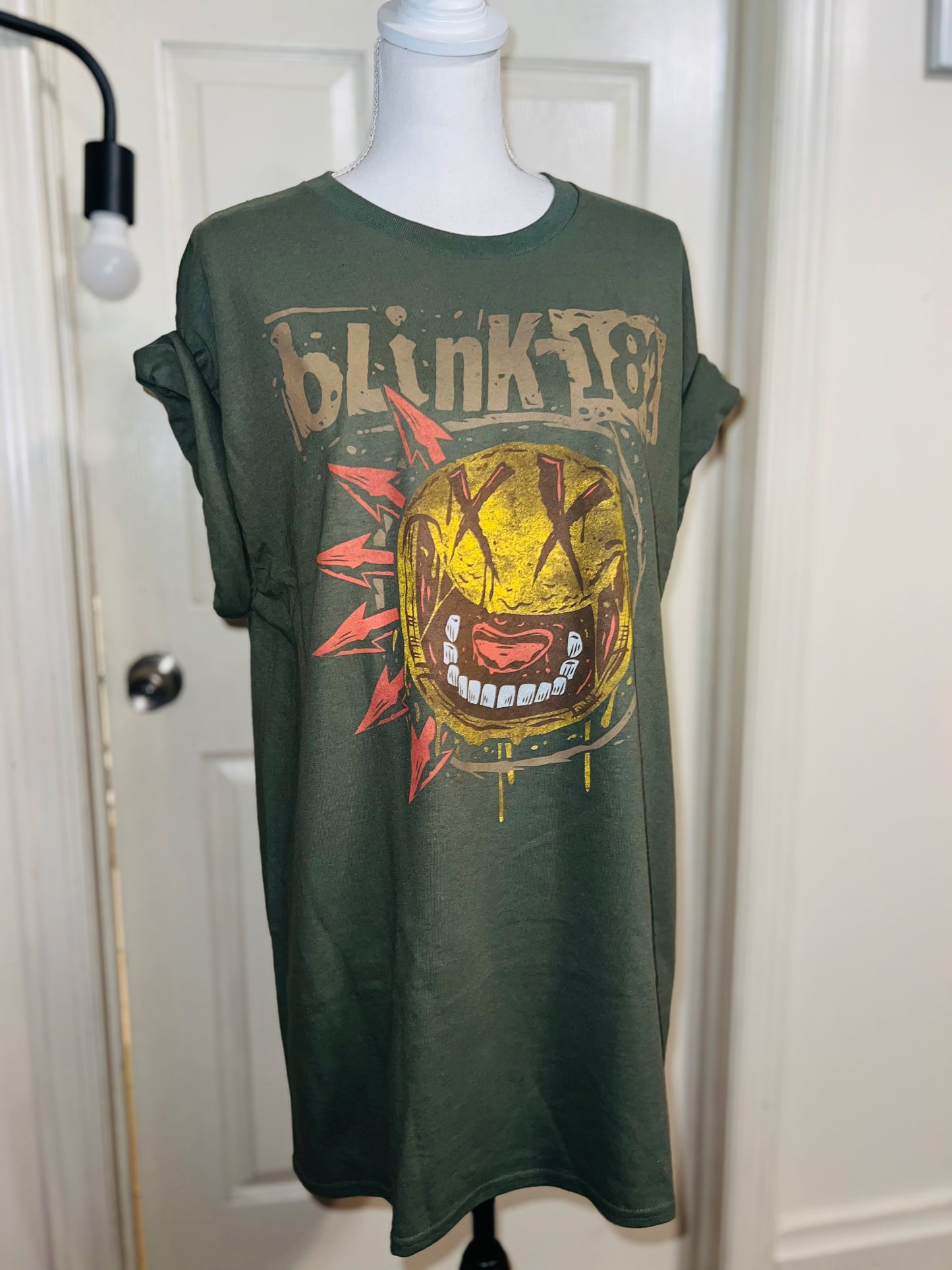 Blink 182 Oversized Distressed Tee