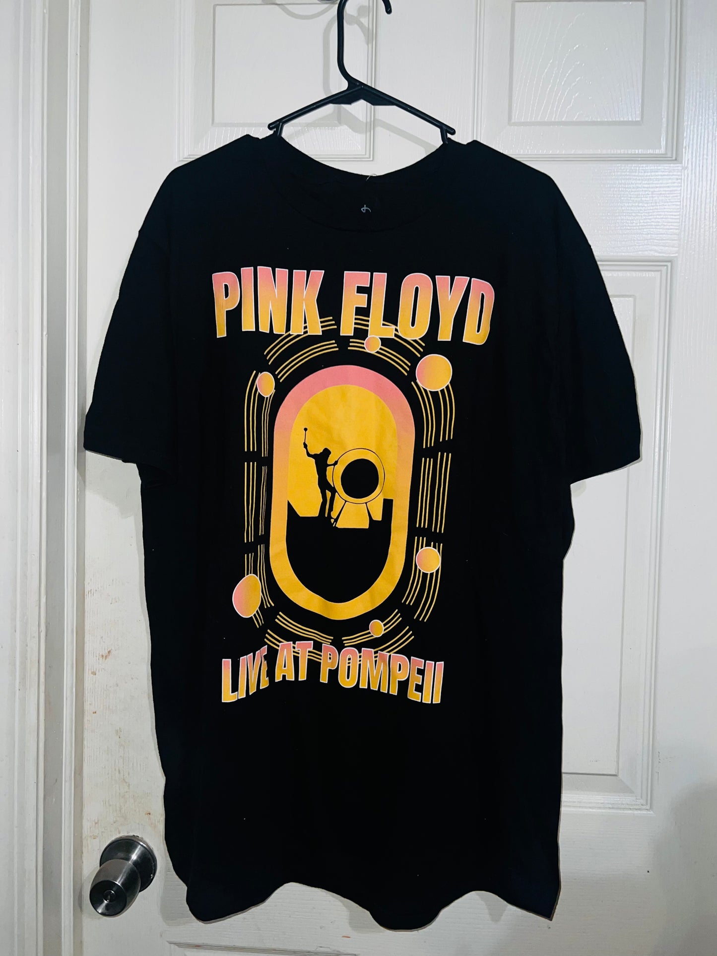 Pink Floyd alive at Pompeii OS Distressed Tee