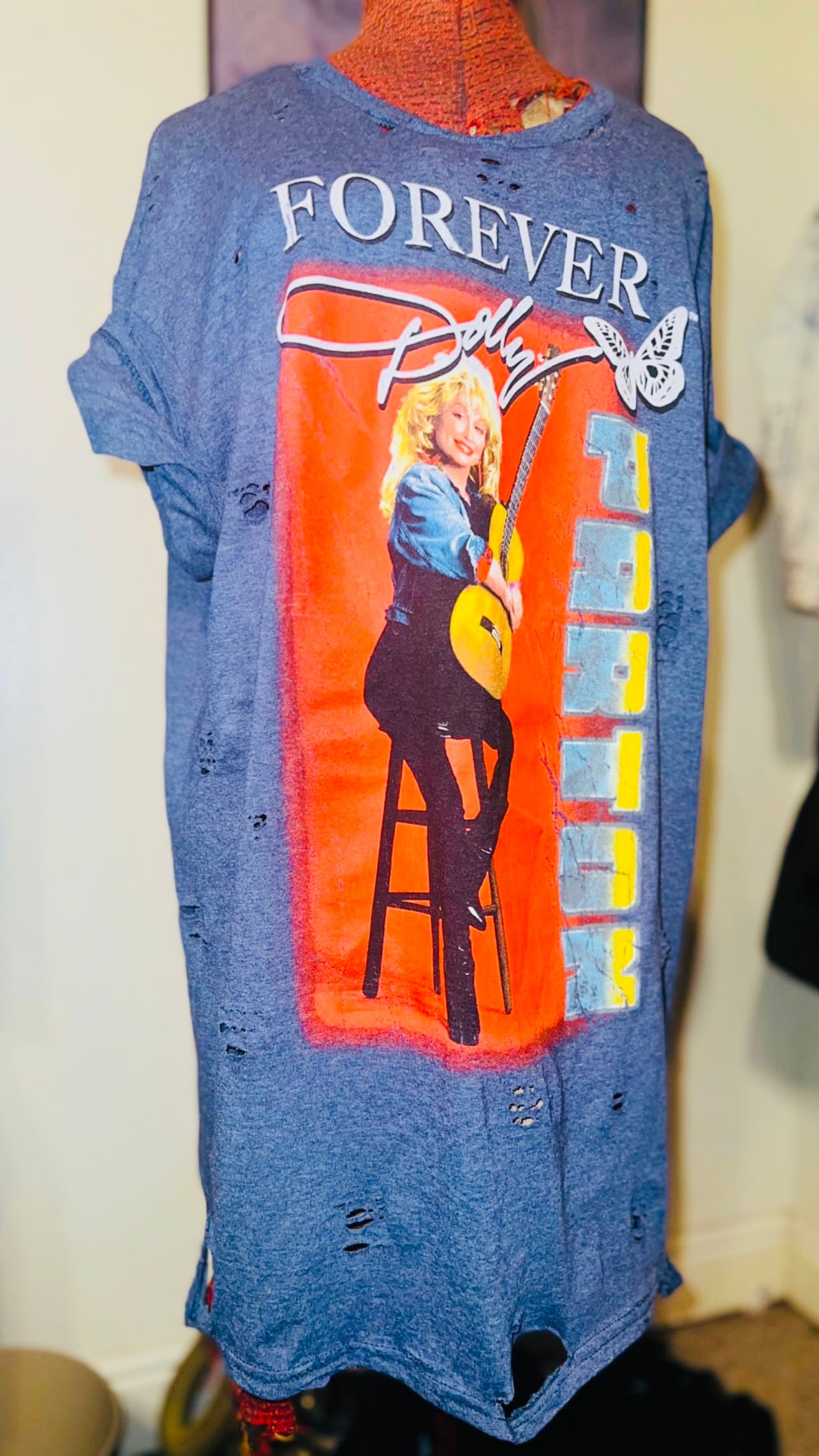 Dolly Parton Oversized Distressed Tee