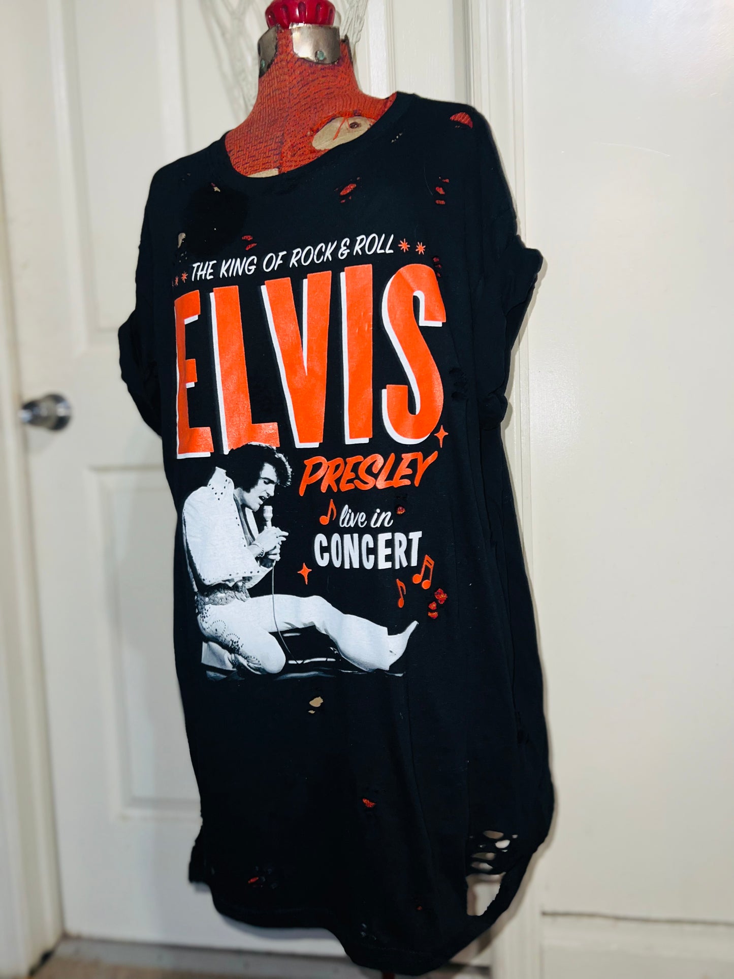 Elvis Presley Live in Concert Oversized Distressed Tee