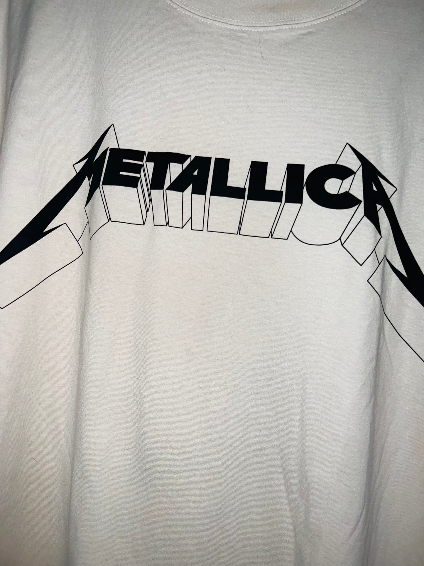 Metallica Distressed Tee