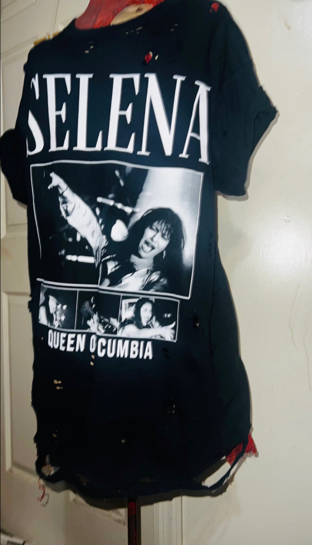 Selena Oversized Distressed Tee