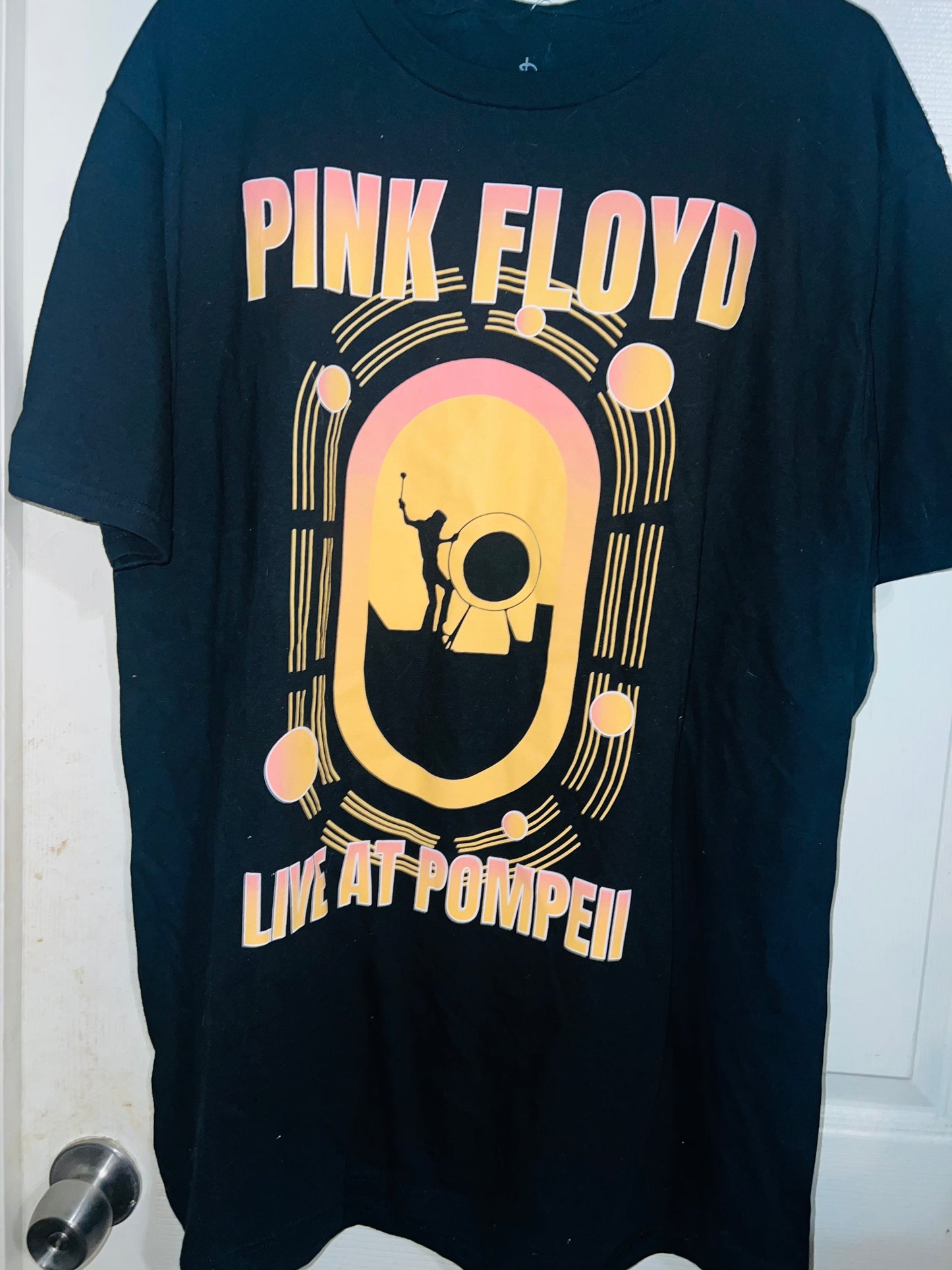 Pink Floyd alive at Pompeii OS Distressed Tee