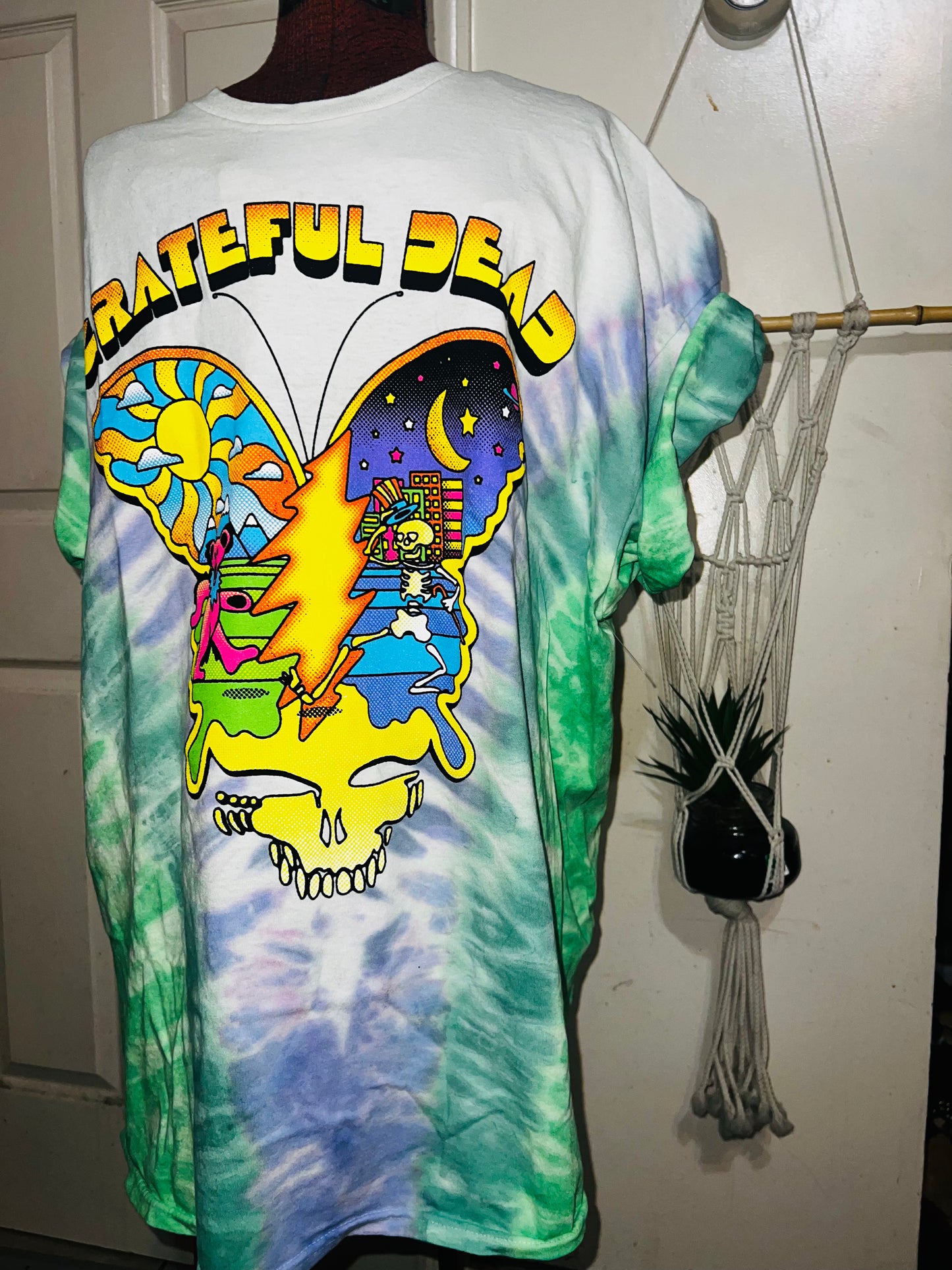 Grateful Dead Tie Dye Oversized Distressed Tee