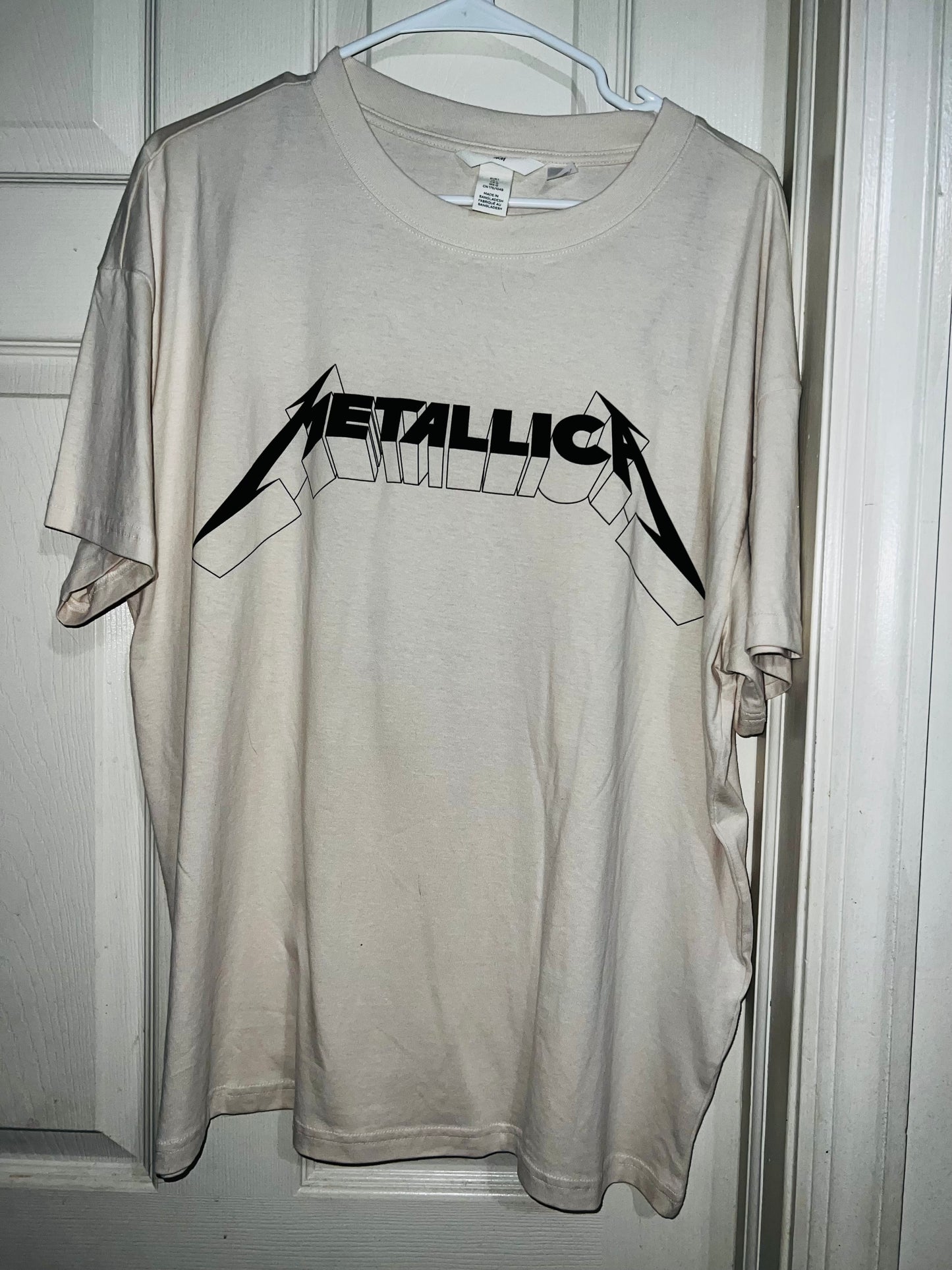 Metallica Distressed Tee