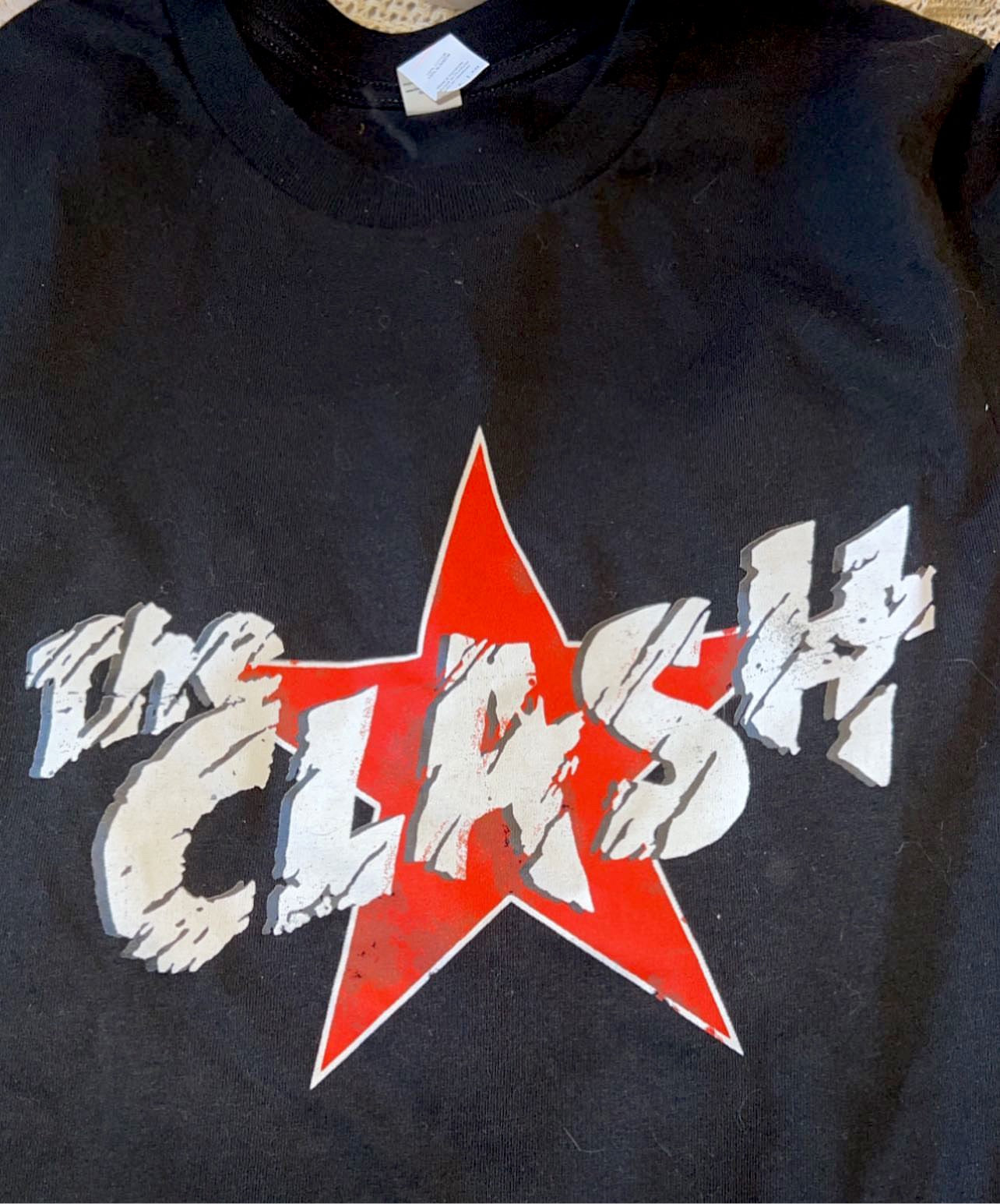 Clash Oversized Distressed Tee