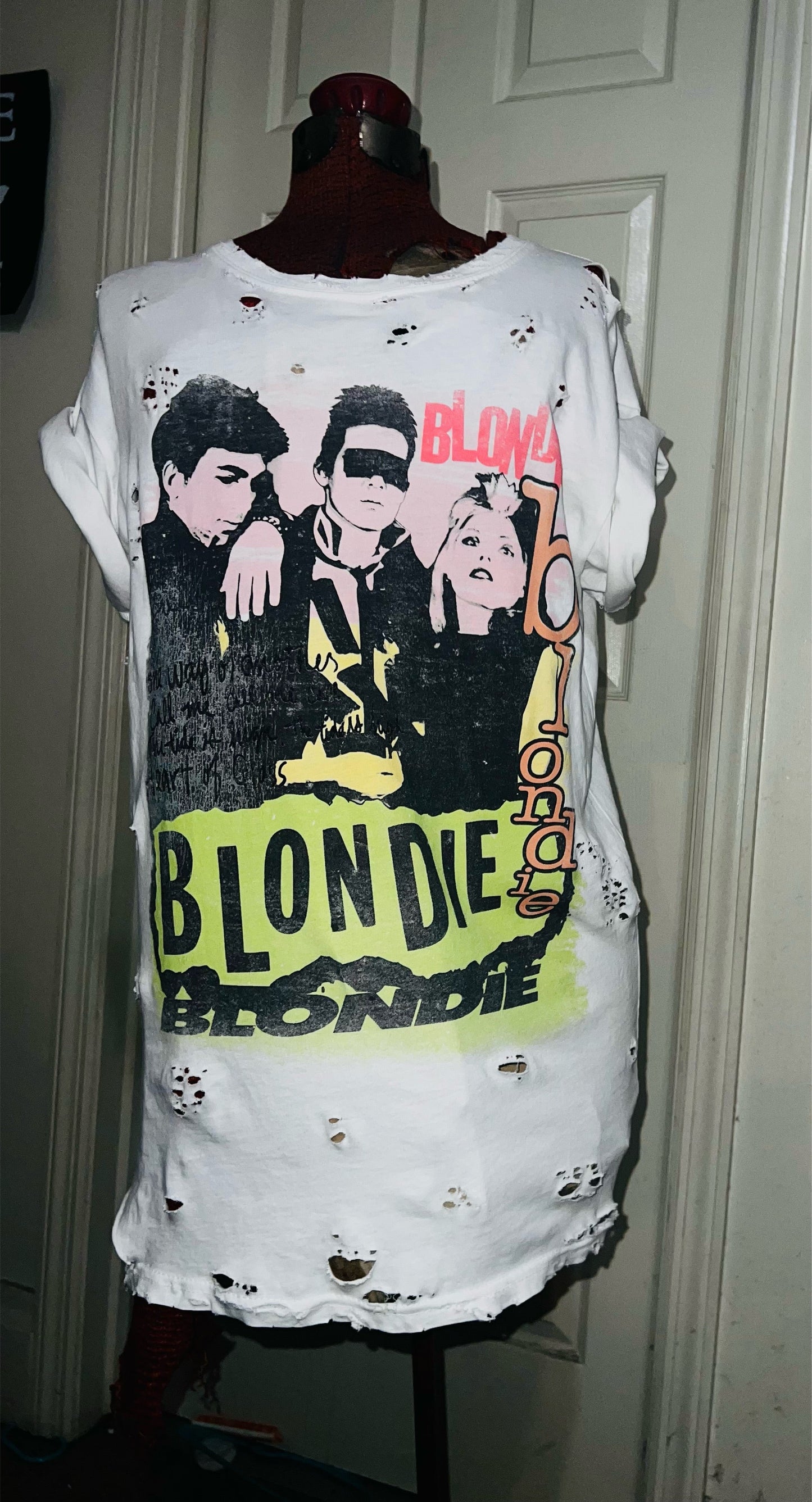 Blondie Oversized Distressed Tee