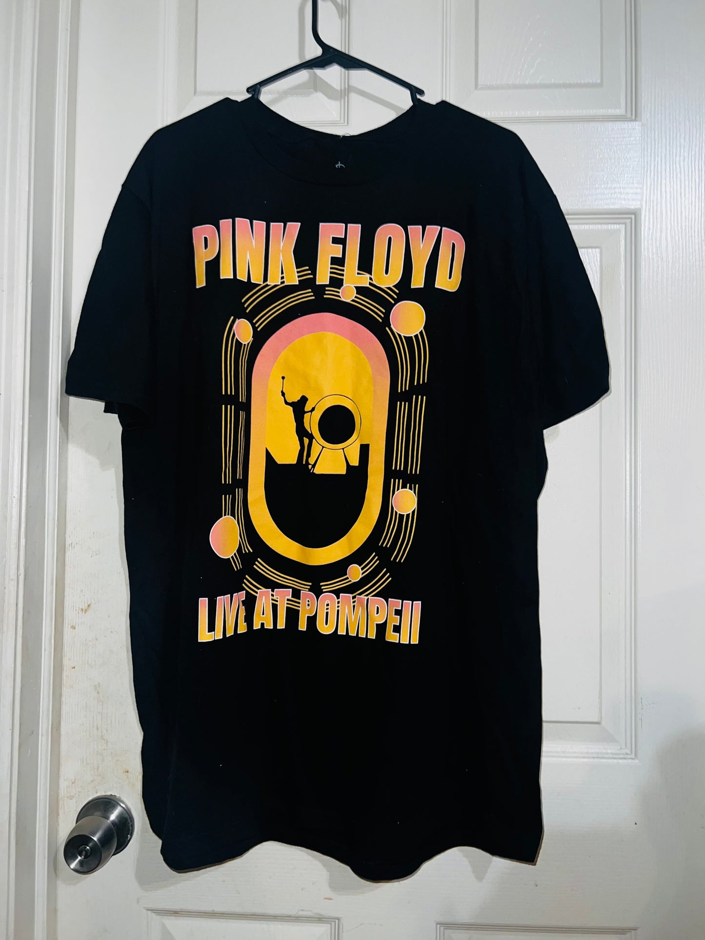 Pink Floyd alive at Pompeii OS Distressed Tee