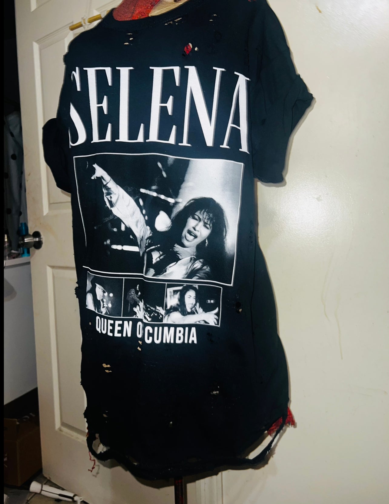 Selena Oversized Distressed Tee