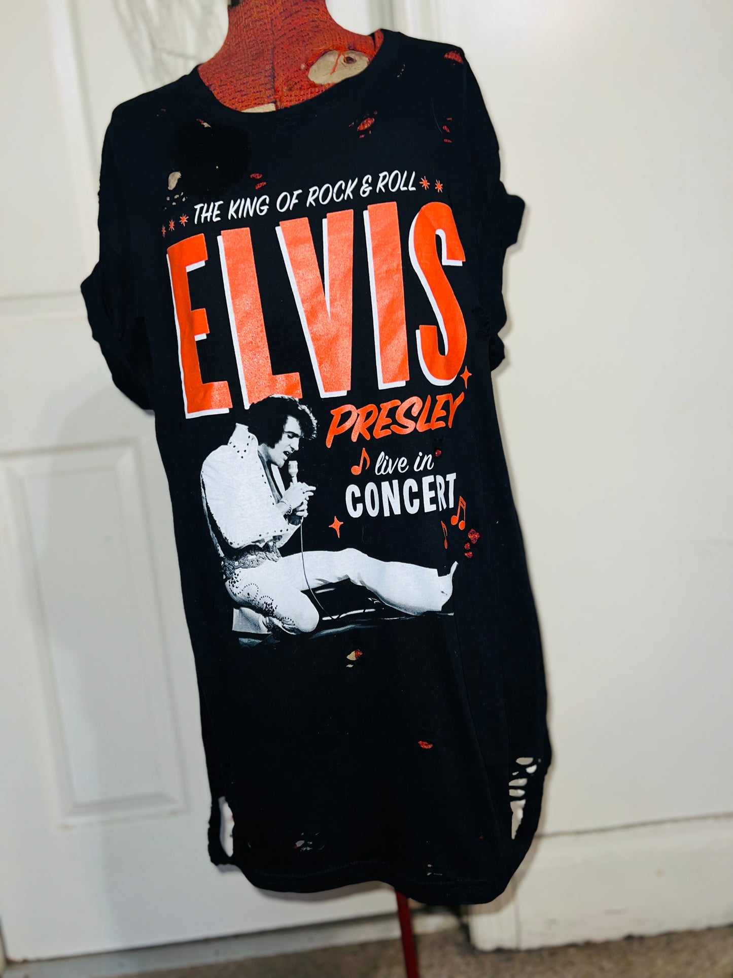 Elvis Presley Live in Concert Oversized Distressed Tee