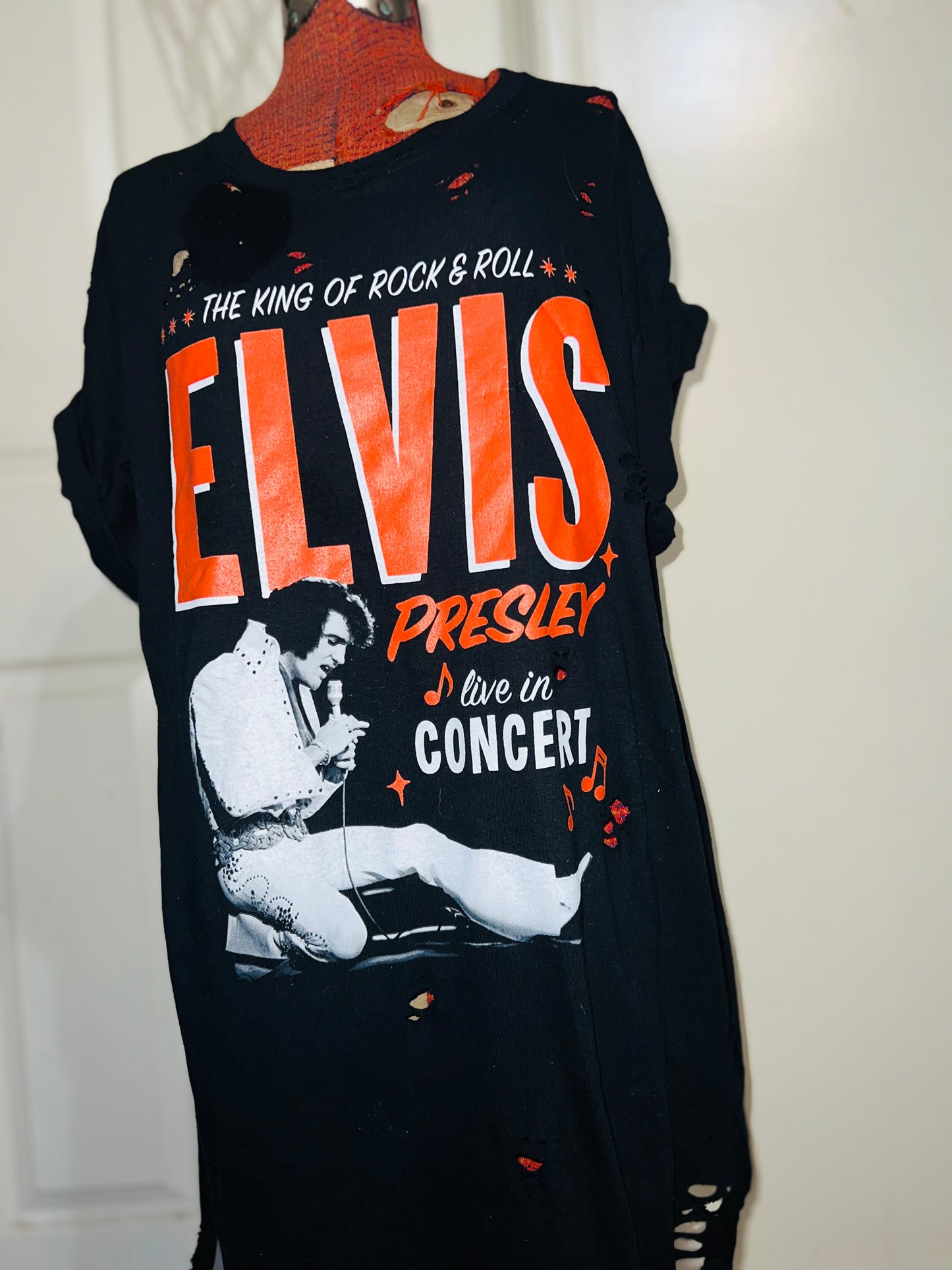 Elvis Presley Live in Concert Oversized Distressed Tee