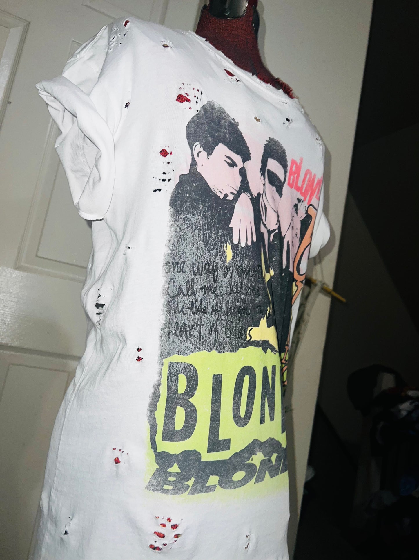 Blondie Oversized Distressed Tee