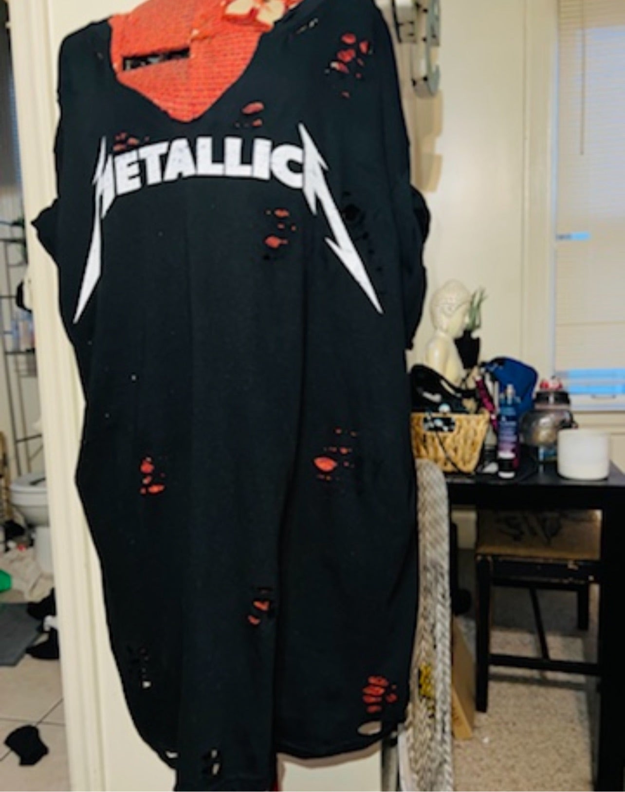 Metallica Oversized Distressed Tee