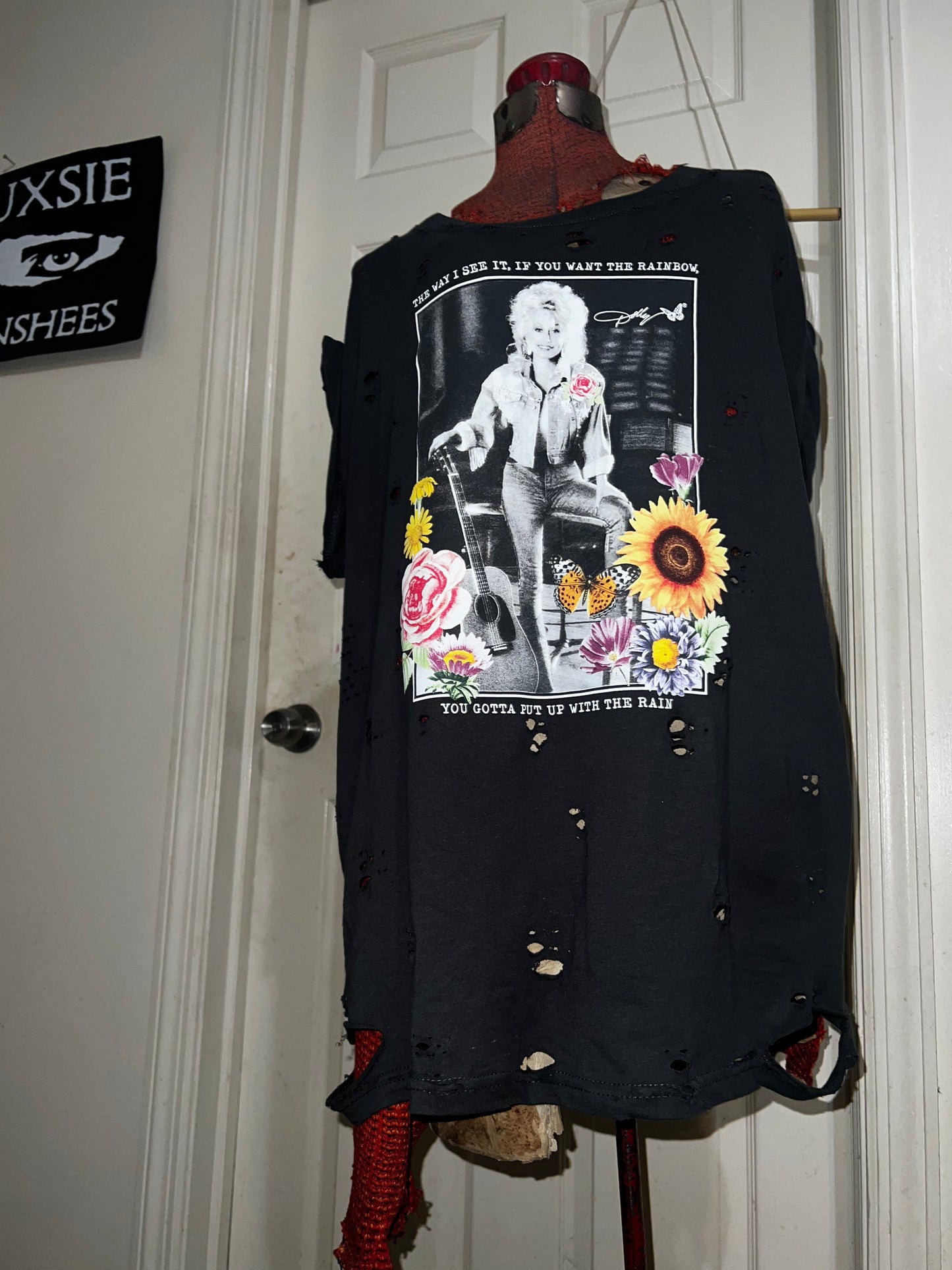 Dolly Parton Distressed Tee
